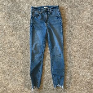 Good American Cropped Raw Hem Skinny Jeans ~ 4/27